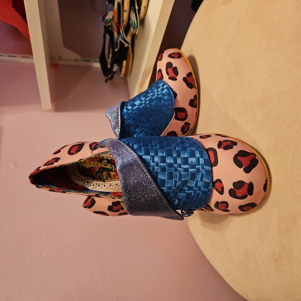 BNWT Irregular Choice Flick Flacks
